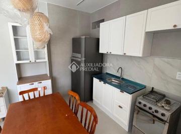 Apartamento · 72m² · 3 Quartos · Auxiliadora Predial aluga, Apartamento com 3 dormitórios no centro de Florianópolis.