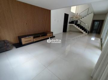 Casa · 538m² · 3 Quartos · 4 Vagas · Casa em condomínio com 3 quartos 3 sendo suíte disponível para locação no bairro Nova Uberlandia Ube
