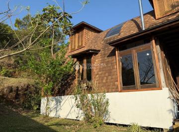 Casa · 180m² · 4 Quartos · 3 Vagas · Belíssima casa no Ribeirão da Ilha e Florianópolis, SC.