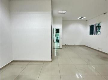 Comercial · 220m² · 4 Vagas · Loja na Avenida Mazzei, N. 500 • 220 m²