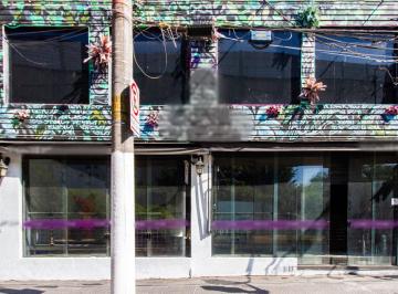 Comercial · 250m² · 16 Quartos · Prédio comercial na Avenida Luiz Dumont Villares, N. 1579 • 250 m²