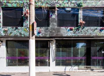 Comercial · 250m² · 16 Quartos · Prédio comercial na Avenida Luiz Dumont Villares, 1579 • 250 m²