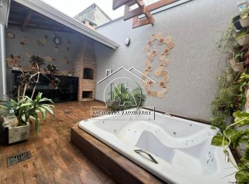 Casa · 135m² · 3 Quartos · 2 Vagas · Excelente casa geminada de Alto Padrão