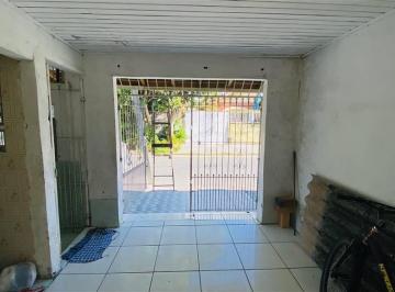 Casa · 32m² · 1 Quarto · 1 Vaga · Excelente bangalo duplo com um dormitorio na parte superio e com vaga de garagem.