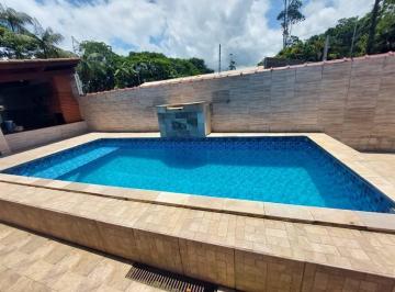 Casa · 260m² · 4 Quartos · 3 Vagas · Excelente casa com 04 dormitórios, sendo 03 suítes, 03 vagas de garagem, piscina e amplo espaço com 