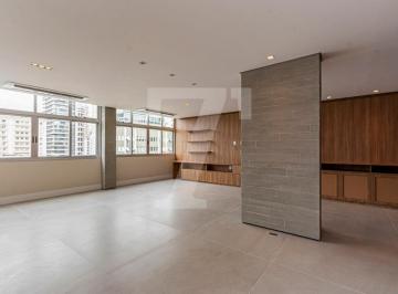 Apartamento · 212m² · 3 Quartos · 2 Vagas · Apartamento totalmente reformado no Itaim