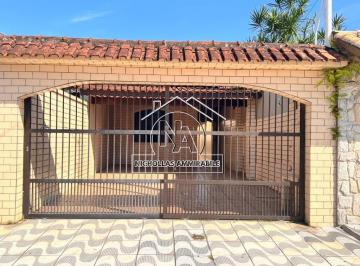 Casa · 210m² · 2 Quartos · 4 Vagas · Excelente casa com quintal espaçoso no bairro Maracanã