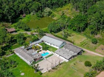 Rural · 126000m² · 6 Quartos · 4 Vagas · Sítio completo à venda em Gaspar-SC | Bairro Figueira