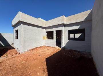 Casa · 76m² · 3 Quartos · 2 Vagas · Casa independente à venda no bairro Sagrada Família