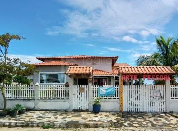 Casa · 350m² · 4 Quartos · 4 Vagas · Casa com 4 quartos sendo 2 suítes e Edícula em Condomínio Villaggio Valtellina – Arraial do Cabo