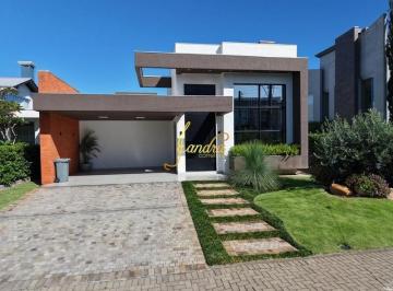 Casa · 220m² · 4 Quartos · 2 Vagas · Casa no Velas da Marina com amplas 4 suítes, Jacuzzi
