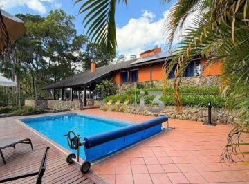 ec97dd684a8182d9387206db4383973450376885 · Casa com 5 dormitórios à venda, 276 m² por R$ 2.800.000,00 - Condomínio Clube da Montanha - Atibaia/