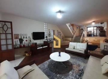 71bd239f1efebca79787a59094fa910dd3651b45 · Sobrado à venda | 360m² | 4 quartos | 3 suítes | piscina | 3 vagas | Jardim Floresta | São Paulo/SP