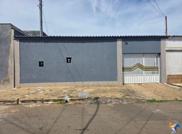 brwdnyi2othindjjmzq0odjl_md · CASA REFORMADA COM 3 QTOS, 1 STE