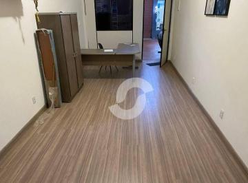 dd09b36268846cfb40eda15d74fdecd5d445dce0 · Sala comercial em frente ao Bay Market