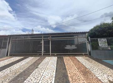 f2e76c017fe28073795fbe06990b0d0f8c5470d1 · Aceita Financamento. Excelente Casa térrea com piscina