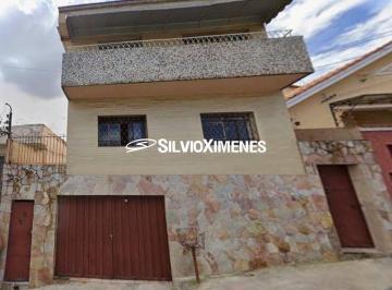 Casa · 340m² · 8 Quartos · 3 Vagas · Residencial › Casa no Carlos Prates com 340,00 (M²), 8 quartos e 3 vagas para Venda