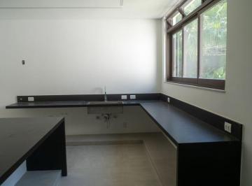 Casa de 4 quartos, Rio de Janeiro · Casa com 4 quartos em Gávea, 412 m² à venda