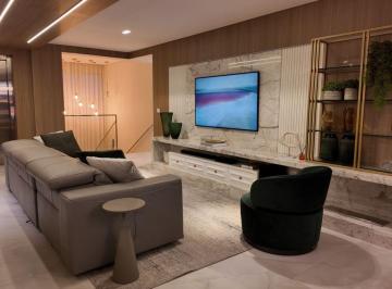 Apartamento de 5 quartos, Balneário Camboriú · Apartamento Duplex à venda na 2ª Quadra de Balneário Camboriú com 5 suítes!
