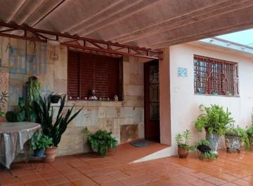 Foto 34 · Casa plana e bem localizada na Vila Teixeira-próxima a Rua Joaquim Vilac-3 quartos sendo 1 suíte-2 v