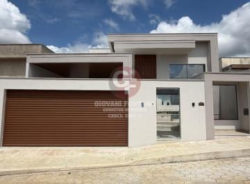 Foto 01 · Casa dos Sonhos à Venda em Colatina-ES: 3 quartos, 1 suíte, piscina e churrasqueira no Cidade Jardim