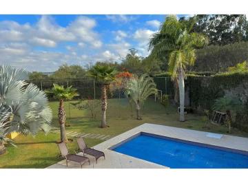 Casa · 1500m² · 4 Quartos · 5 Vagas · Casa para alugar no Condomínio Village Castelo - R$ 14.000,00/mês o Pacote - 04 Suítes