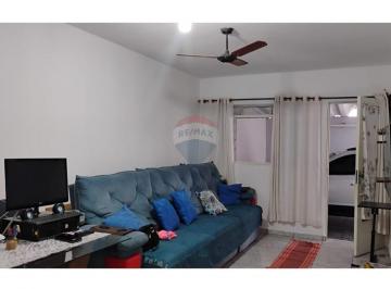 Casa · 106m² · 3 Quartos · 3 QUARTOS 1 BANHERO CASA