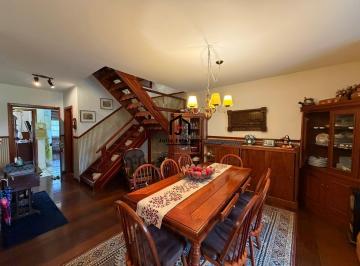 Apartamento · 146m² · 4 Quartos · Apartamento à venda - em Campos do Jordão
