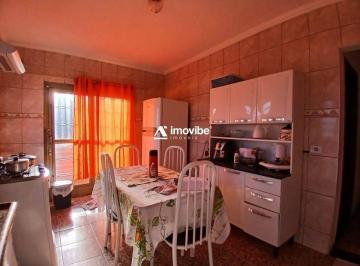 Casa · 96m² · 4 Quartos · 2 Vagas · Casa no Parque Gramado com excelente oportunidade de investimento