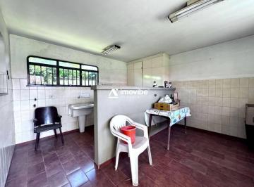 Casa · 241m² · 3 Quartos · 10 Vagas · Casa 3 Dormitórios, 1 Suíte, 3 Banheiros - Americana-Sp