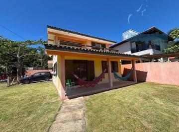 Foto 01 · Aluguel de Casa para Temporada em Garopaba-SC, Bairro Ferraz: 3 Quartos, 1 Suíte, 2 Vagas de Garagem