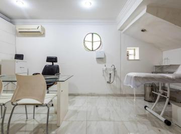 Comercial · 20m² · Loja na Rua Rodrigo Cláudio, N. 404 - Loja 4 • 20 m²
