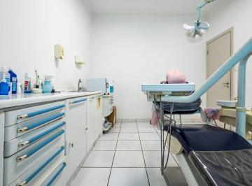 Comercial · 20m² · Loja na Rua Rodrigo Cláudio, N. 404 - Loja 6 • 20 m²