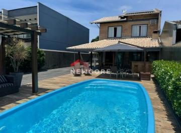 Casa · 250m² · 4 Quartos · 2 Vagas · Casa em Rua Silvério Gonçalves - Centro - Penha/SC