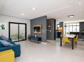Casa · 210m² · 3 Quartos · Casa de Condomínio com 3 Quartos com Suítes e 4 Banheiros à venda, 210m² - Bairro Alto