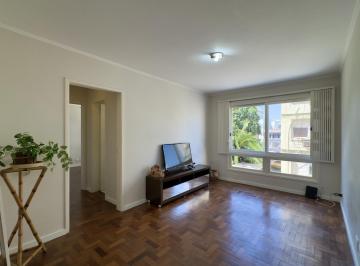 Living · Apartamento 1 dormitório, super amplo, com vaga de garagem no Centro Histórico