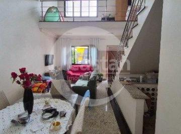 Casa · 254m² · 3 Quartos · 5 Vagas · Sobrado em Mooca