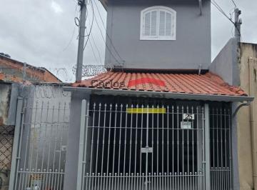 Casa · 253m² · 7 Quartos · 1 Vaga · Sobrado à venda Vila Medeiros para renda, portão lateral com entrada individual e 2 casa nos fundos.