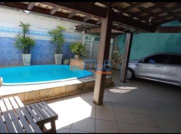 Casa · 160m² · 3 Quartos · 2 Vagas · Duas casas à venda no Parque Aeroporto