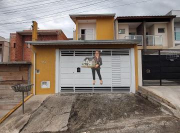 Casa · 3 Quartos · 2 Vagas · Sobrado