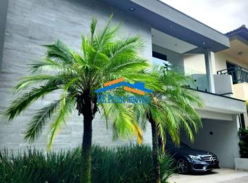 Casa · 300m² · 5 Quartos · Casa 300m² com 5 quartos sendo 3 suítes no Residencial 4 em Aphaville