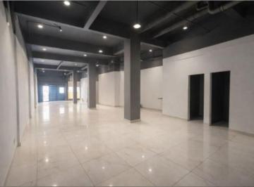 Apartamento en Venda de 1 quarto Humaitá · Loja à venda em excelente local do Humaitá. Frente de rua com recuo por grades e câmeras.