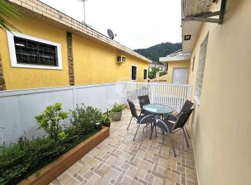 Casa · 169m² · 3 Quartos · 2 Vagas · Sobrado com 3 Dormitórios e Piscina no bairro do Marapé