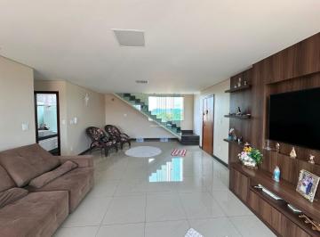 Apartamento · 183m² · 3 Quartos · 2 Vagas · Cobertura com vista definitiva