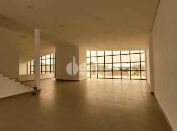 Comercial · 580m² · 6 Vagas · Casa Comercial disponível para locação no bairro Altamira em Uberlândia-MG
