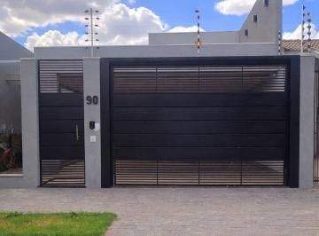 Casa · 3 Quartos · 2 Vagas · 
                                CASA COM 1 SUÍTE E DOIS QUARTOS NO JARDIM ESPANHA EM MARINGÁ -PR
  