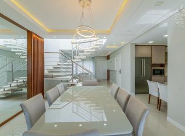 Casa · 236m² · 4 Quartos · 2 Vagas · Casa 04 Quartos, Suíte Master com Closet e Hidromassagem, Varanda Gourmet, Cidade Industrial, Curiti