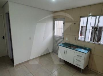 Casa · 30m² · 1 Quarto · Casa com 1 quarto, cozinha e banheiro.