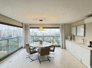 Apartamento · 131m² · 3 Quartos · 2 Vagas · Campo Belo - Acabamento de primeira