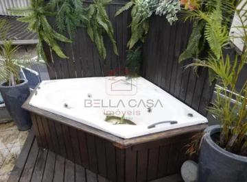 Casa · 190m² · 4 Quartos · 3 Vagas · Uma excelente casa no charmoso bairro Jardim da Gloria, em São Paulo.